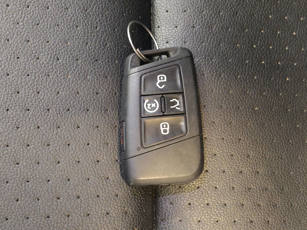 2021 Volkswagen Atlas in Fairfield, OH 45014 - 18136930 32