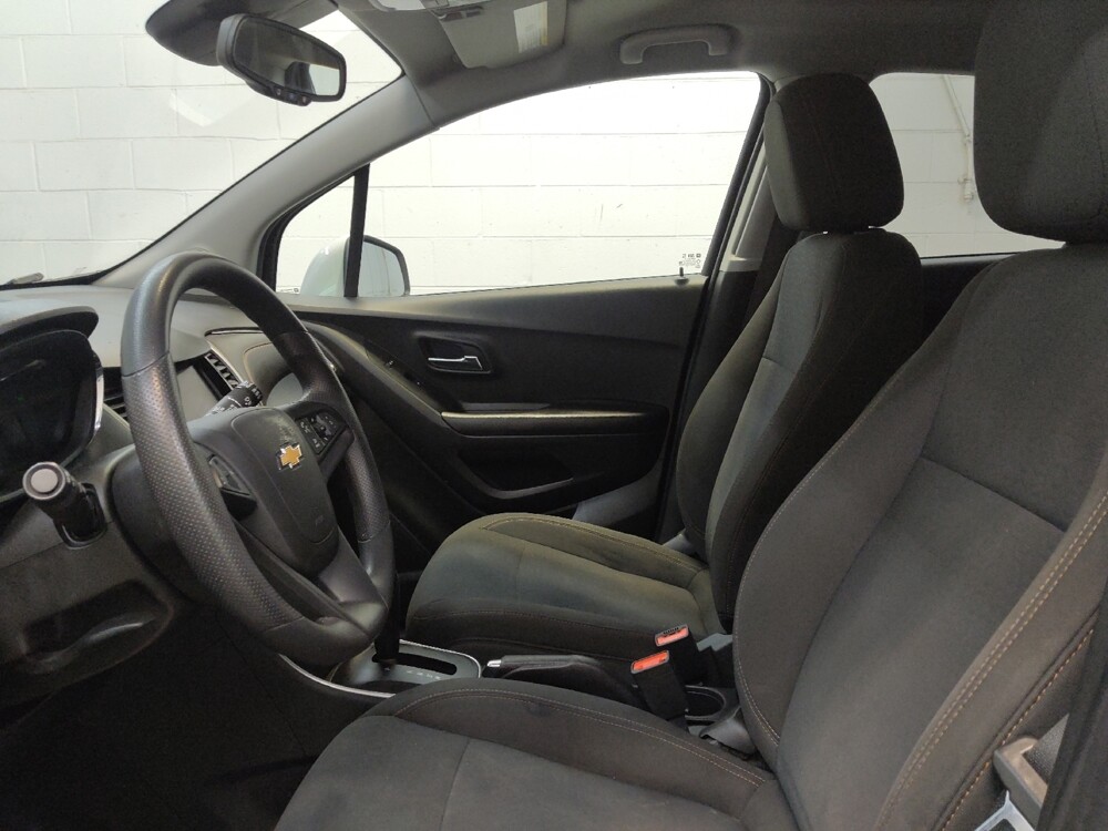 2022 Chevrolet Trax in Cincinnati, OH 45255 - 18136932 17