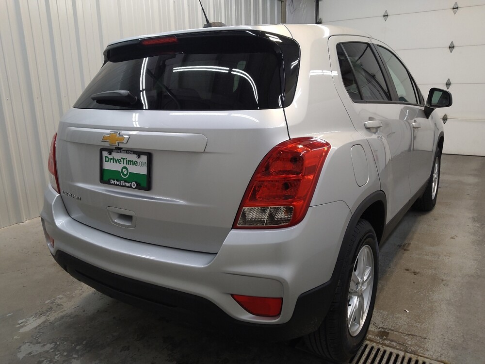 2022 Chevrolet Trax in Cincinnati, OH 45255 - 18136932 9