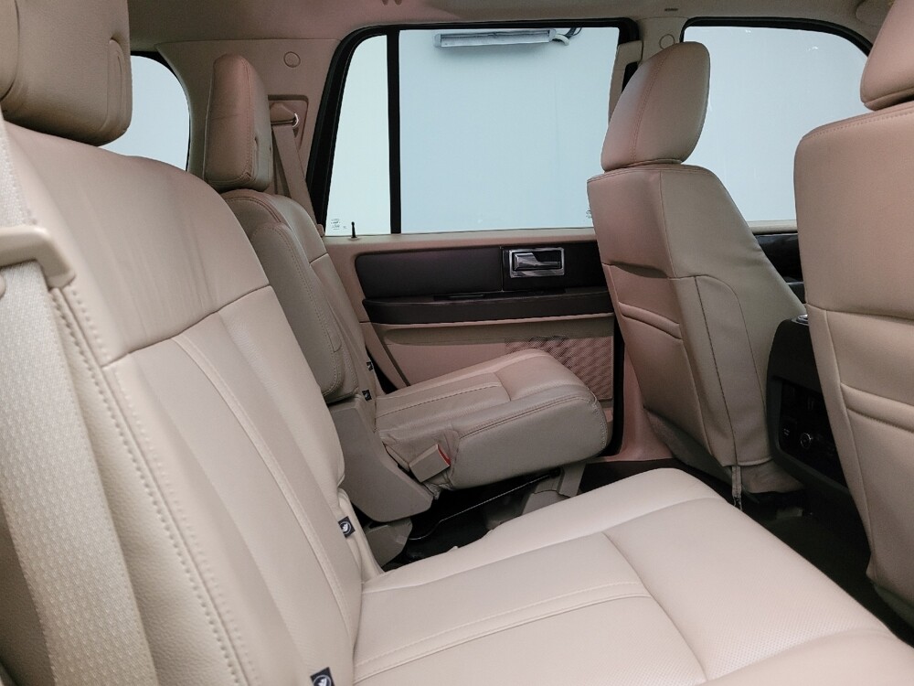 2016 Lincoln Navigator in Columbus, OH 43228 - 18136936 19