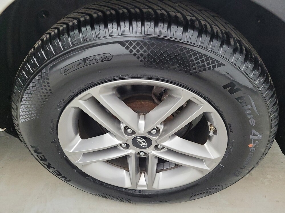 2018 Hyundai Santa Fe in Maple Heights, OH 44137 - 18136939 31