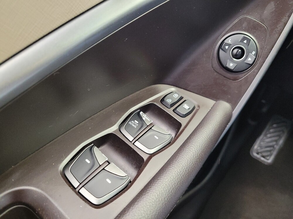 2018 Hyundai Santa Fe in Maple Heights, OH 44137 - 18136939 27