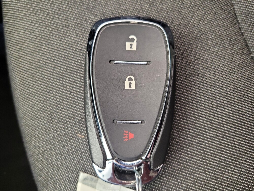2020 Chevrolet Equinox in Maple Heights, OH 44137 - 18136943 32