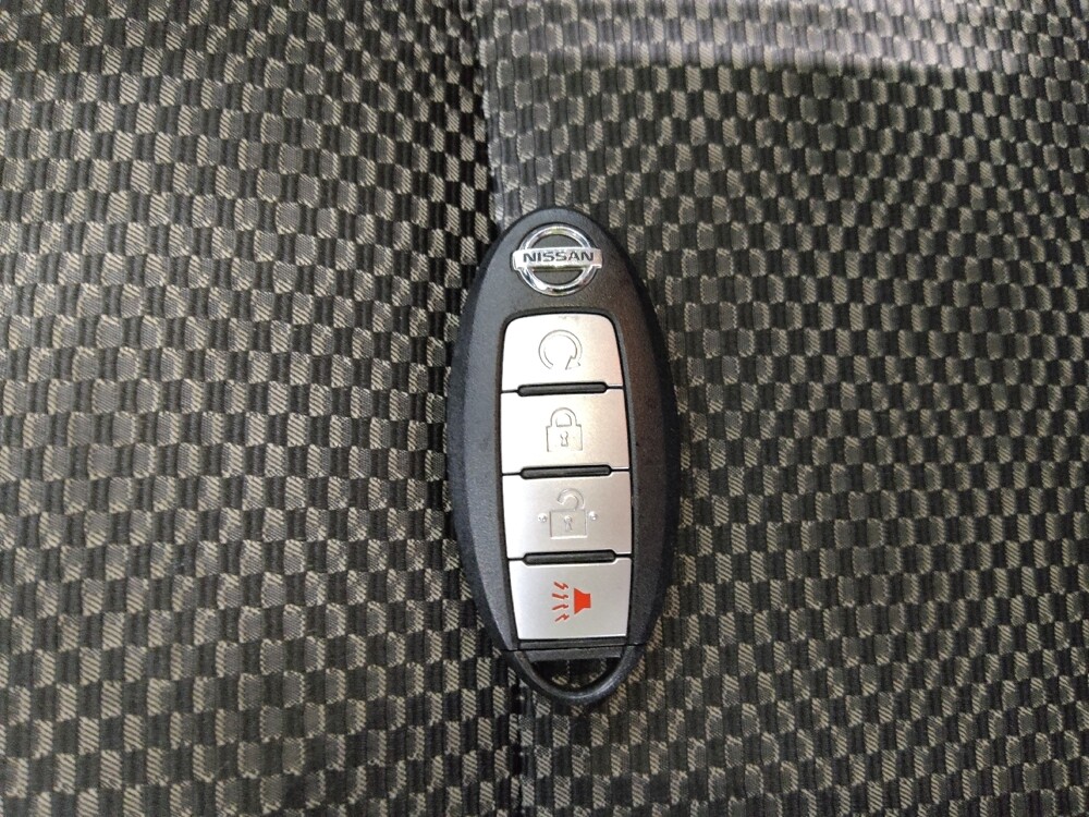 2019 Nissan Rogue Sport in Columbus, OH 43228 - 18136948 32