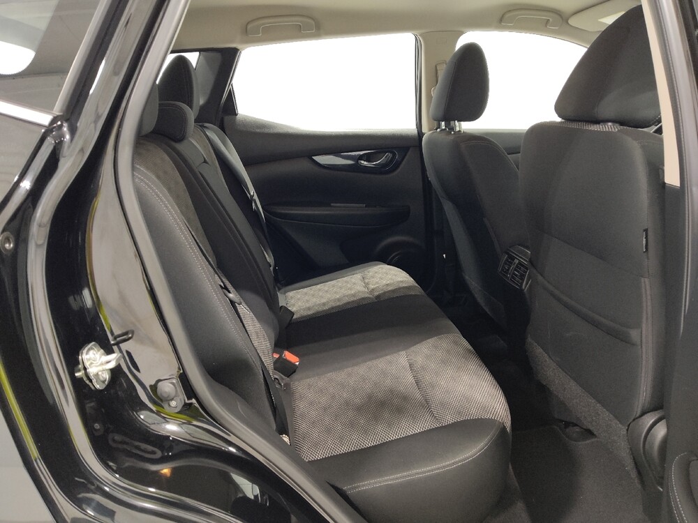 2019 Nissan Rogue Sport in Columbus, OH 43228 - 18136948 19