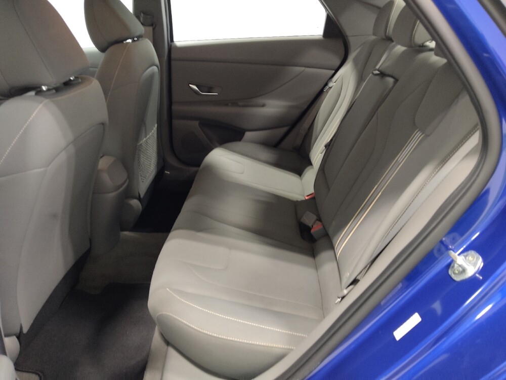 2022 Hyundai Elantra in Columbus, OH 43228 - 18136949 18