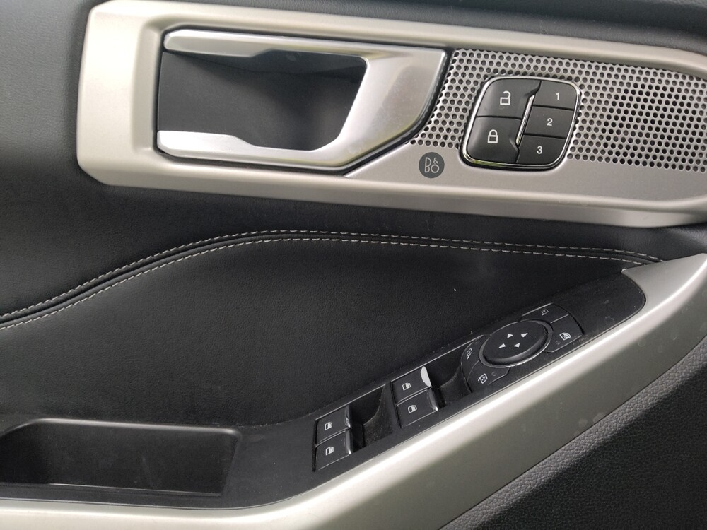 2021 Ford Explorer in St. Louis, MO 63136 - 18136953 27