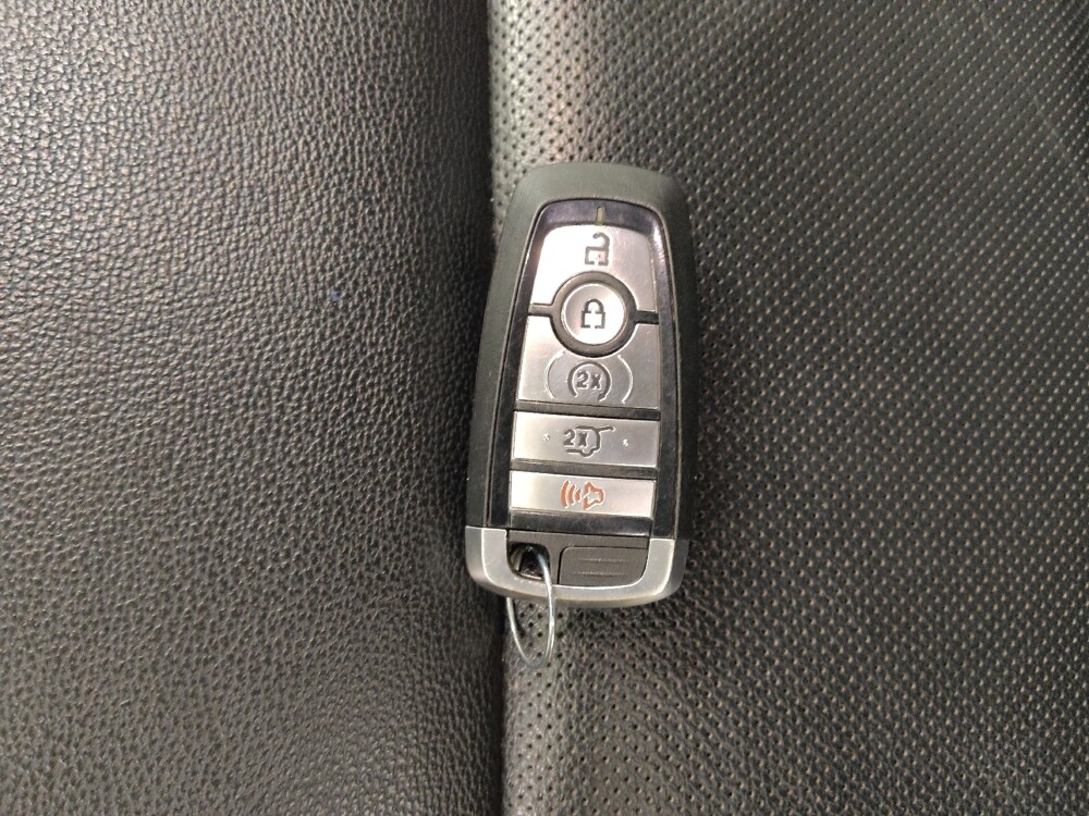 2021 Ford Explorer in St. Louis, MO 63136 - 18136953 32