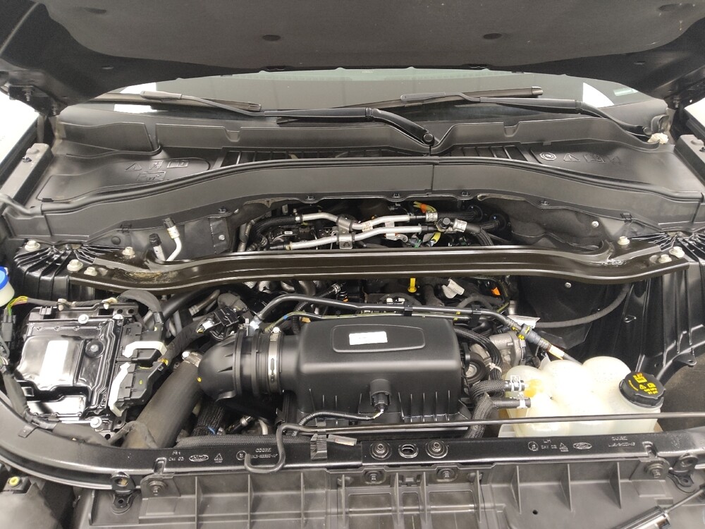 2021 Ford Explorer in St. Louis, MO 63136 - 18136953 30