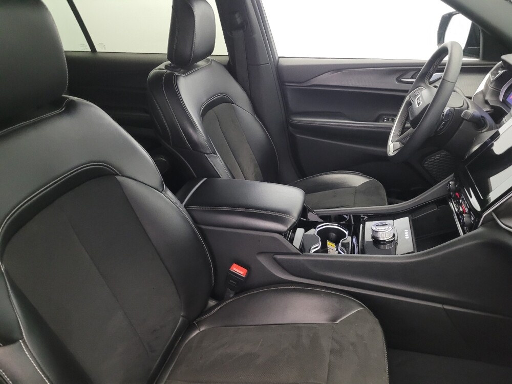 2023 Jeep Grand Cherokee L in New Castle, DE 19720 - 18136954 21