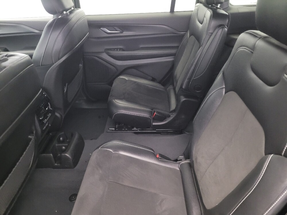 2023 Jeep Grand Cherokee L in New Castle, DE 19720 - 18136954 18