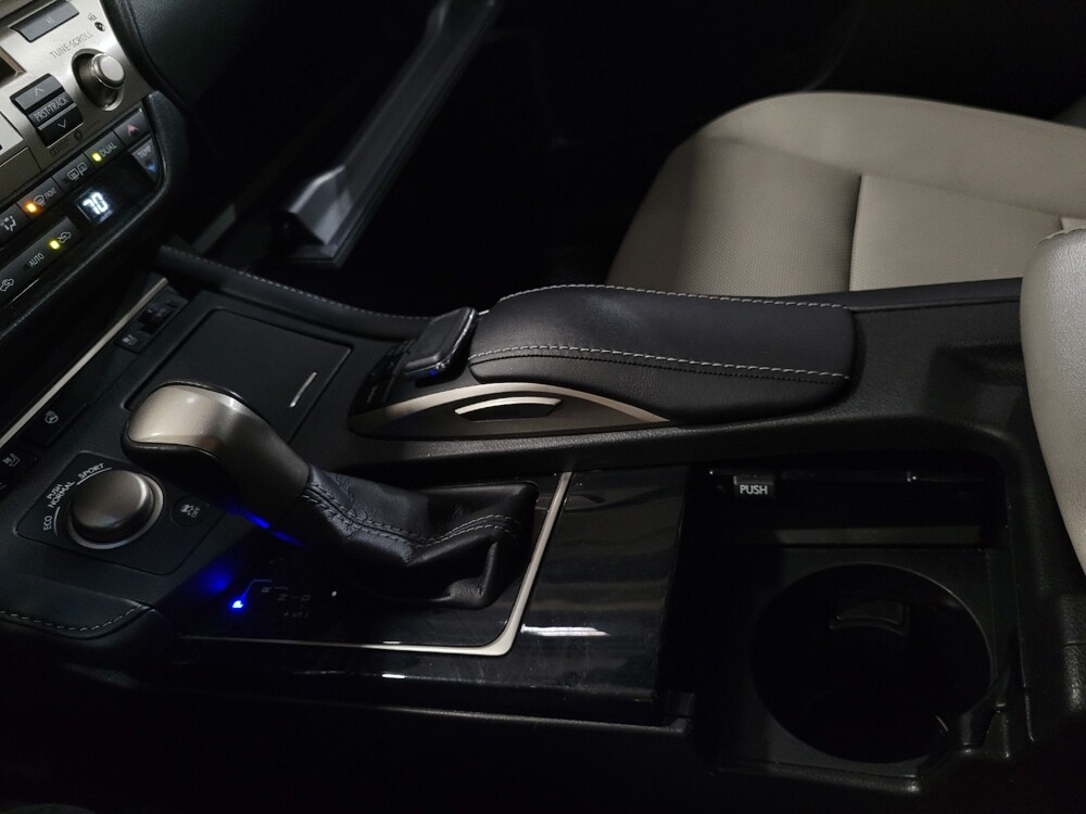 2017 Lexus ES 350 in Pittsburgh, PA 15237 - 18136956 26