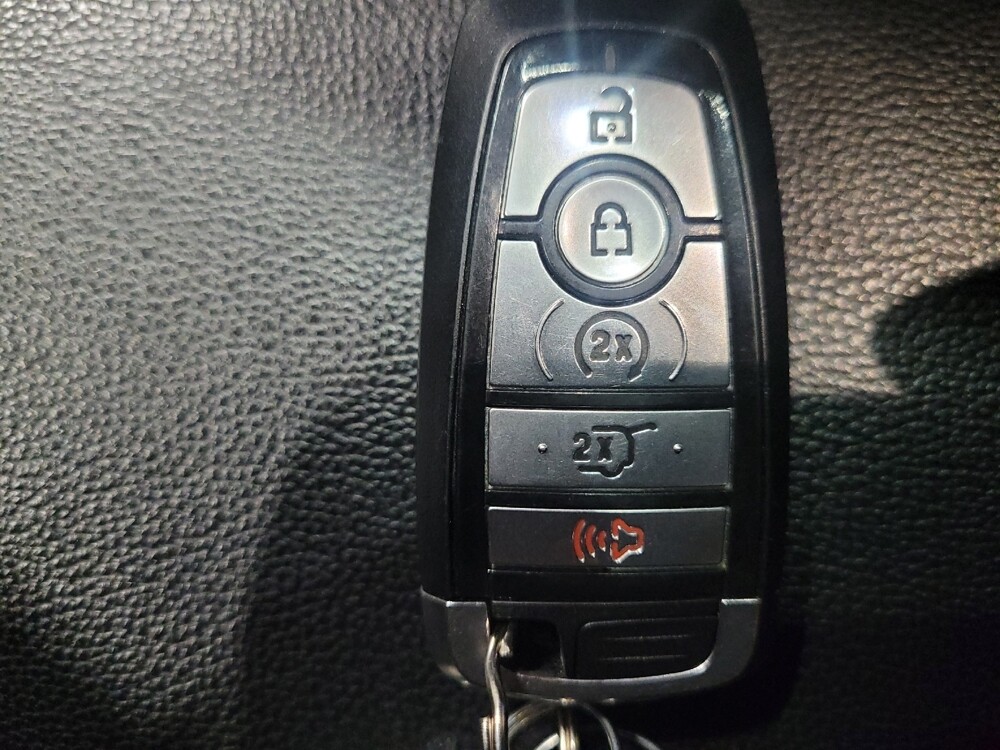 2021 Ford Explorer in Pittsburgh, PA 15237 - 18136960 32