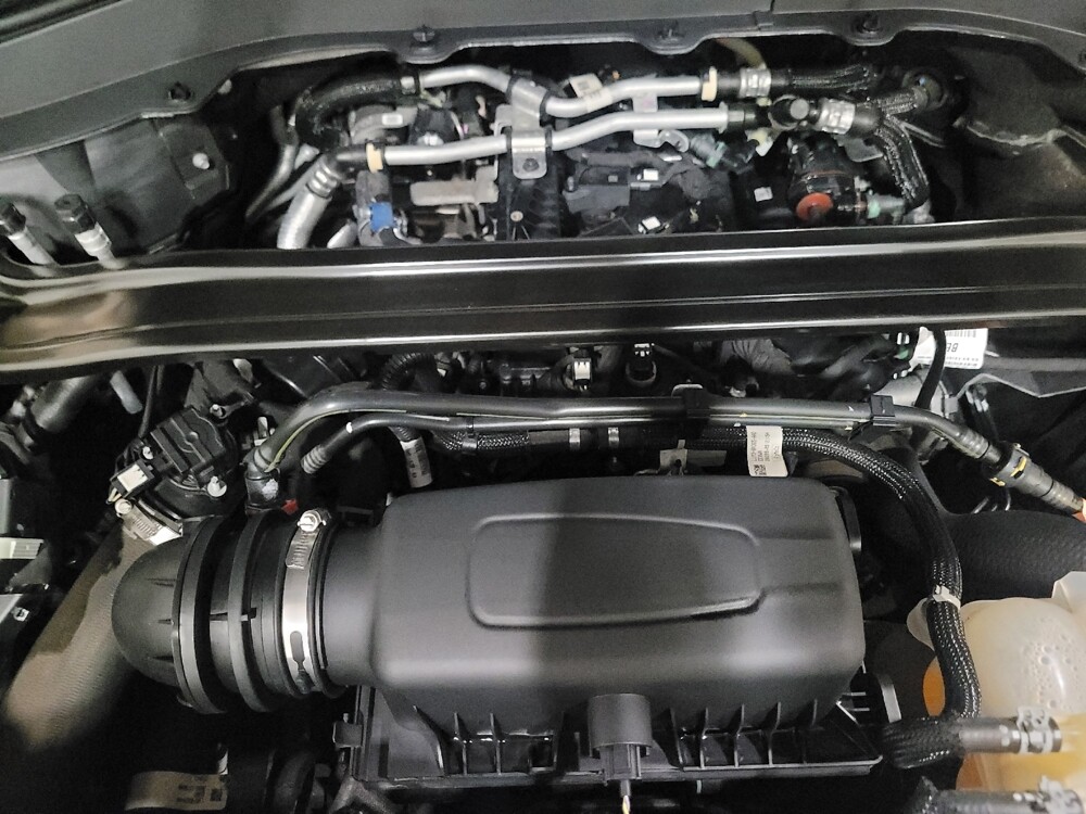 2021 Ford Explorer in Pittsburgh, PA 15237 - 18136960 30