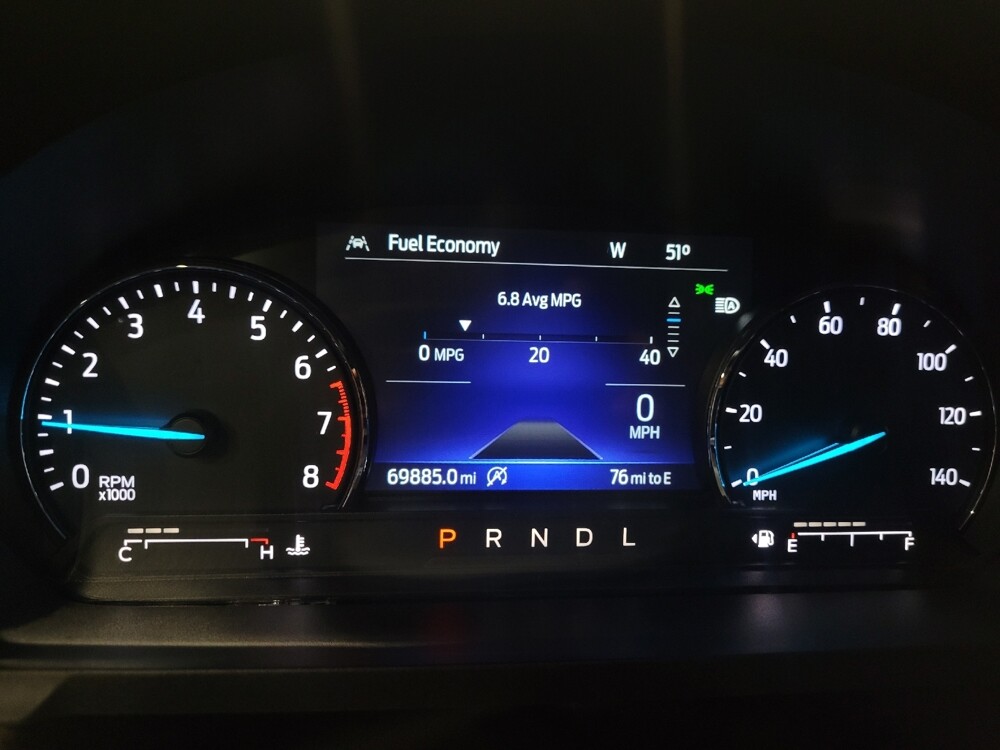 2021 Ford Explorer in Pittsburgh, PA 15237 - 18136960 23