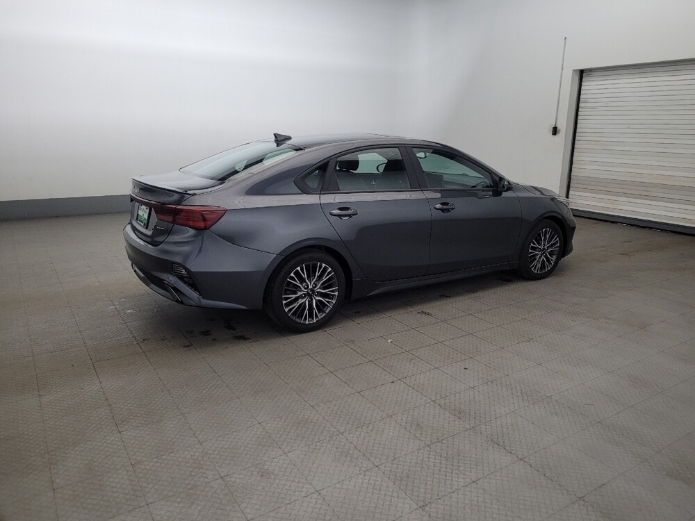2023 Kia Forte in Pittsburgh, PA 15237 - 18136963 10