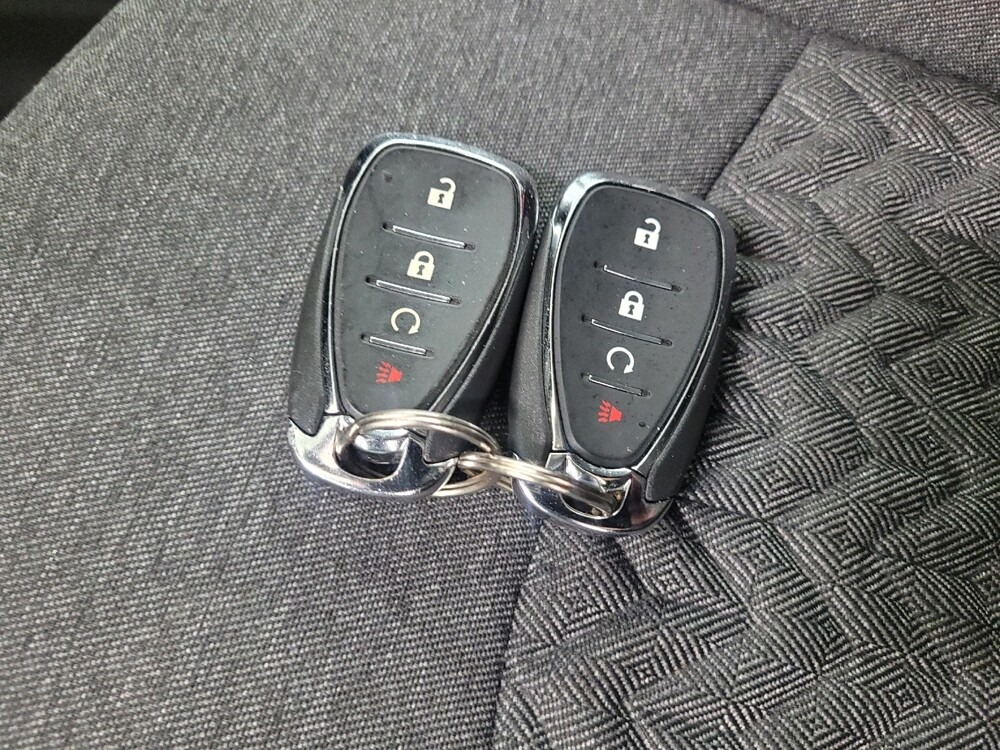 2023 Chevrolet Equinox in St. Louis, MO 63125 - 18136973 32