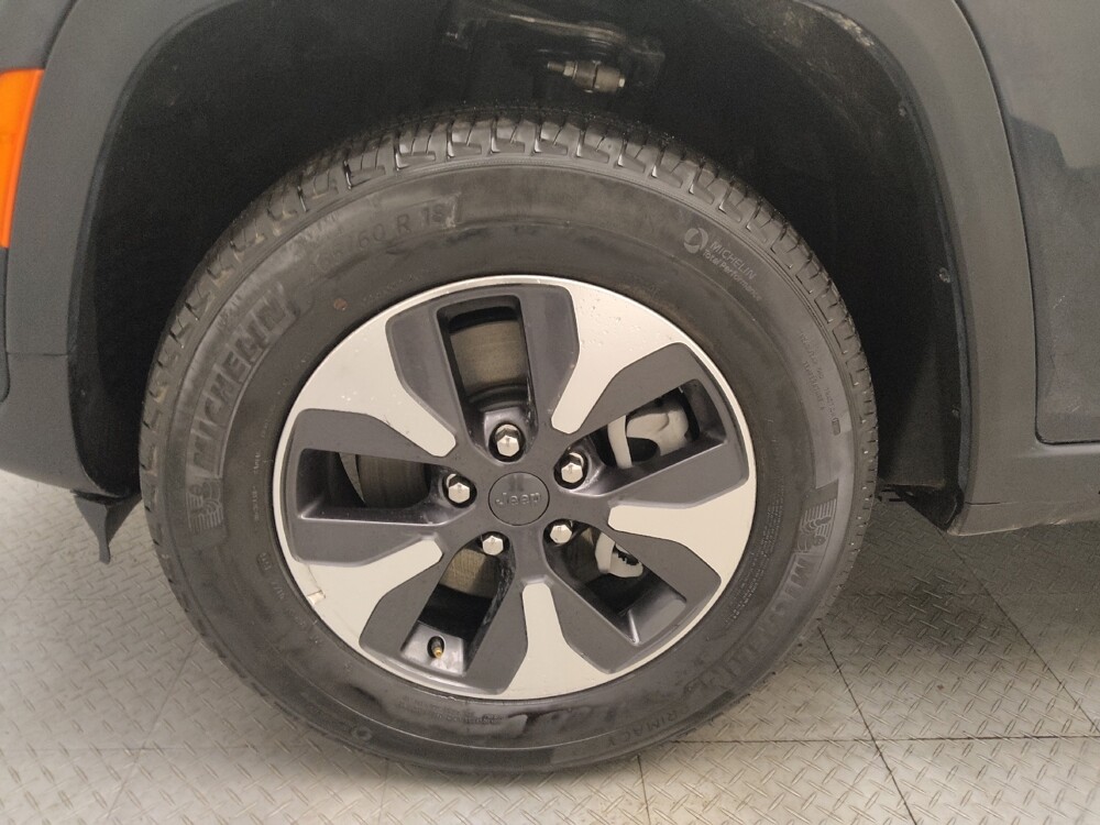 2024 Jeep Grand Cherokee in Des Moines, IA 50310 - 18136980 31