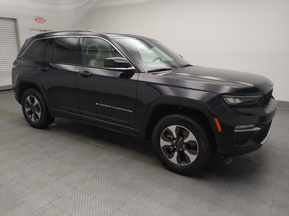 2024 Jeep Grand Cherokee in Des Moines, IA 50310 - 18136980 11