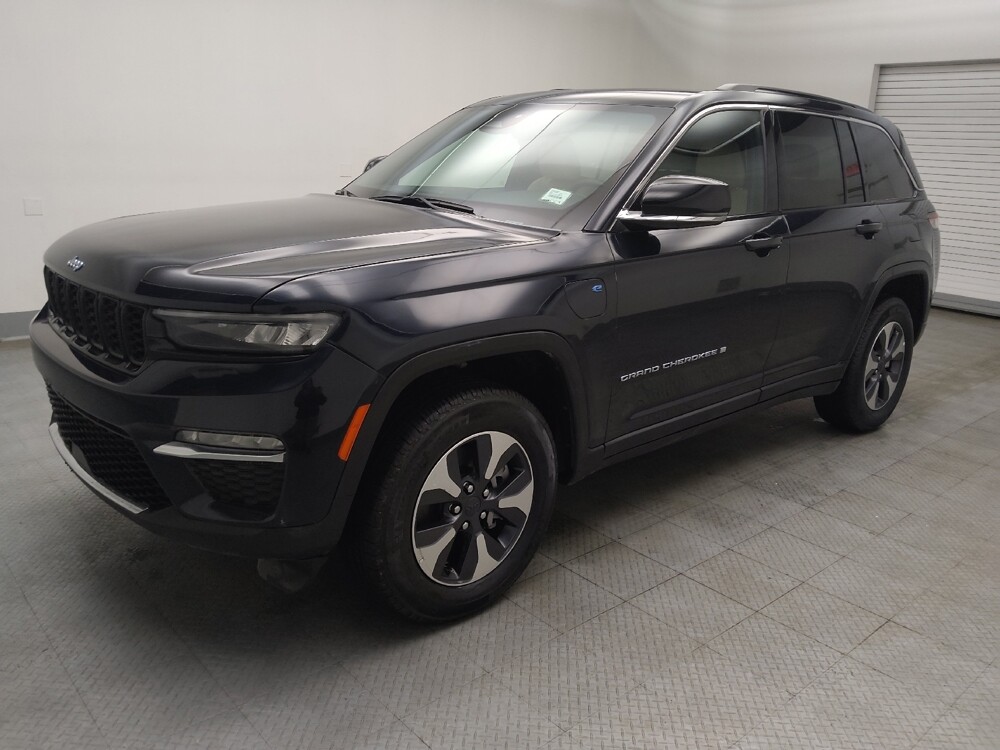 2024 Jeep Grand Cherokee in Des Moines, IA 50310 - 18136980 2
