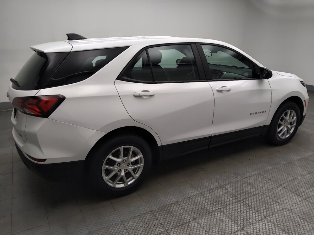 2024 Chevrolet Equinox in Lombard, IL 60148 - 18136988 10