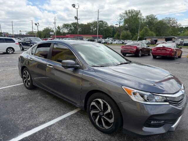 2017 Honda Accord in Indianapolis, IN 46222-4002 - 18136995 3