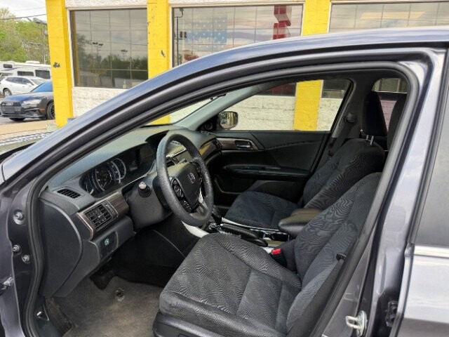 2017 Honda Accord in Indianapolis, IN 46222-4002 - 18136995 6