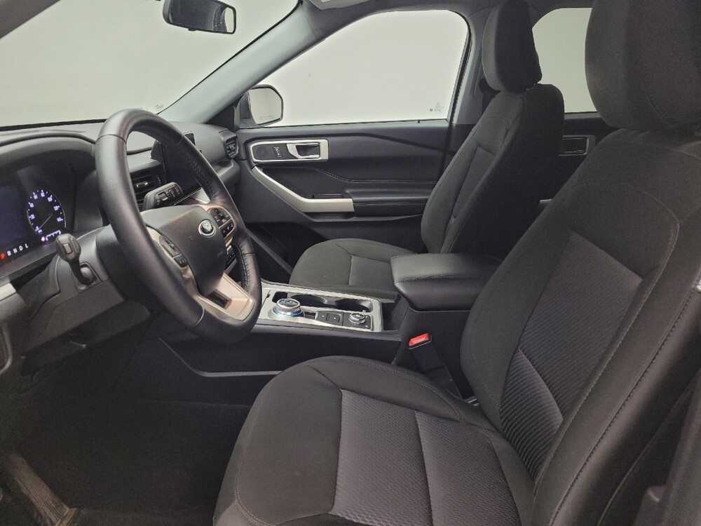 2022 Ford Explorer in Eastpointe, MI 48021 - 18136998 17