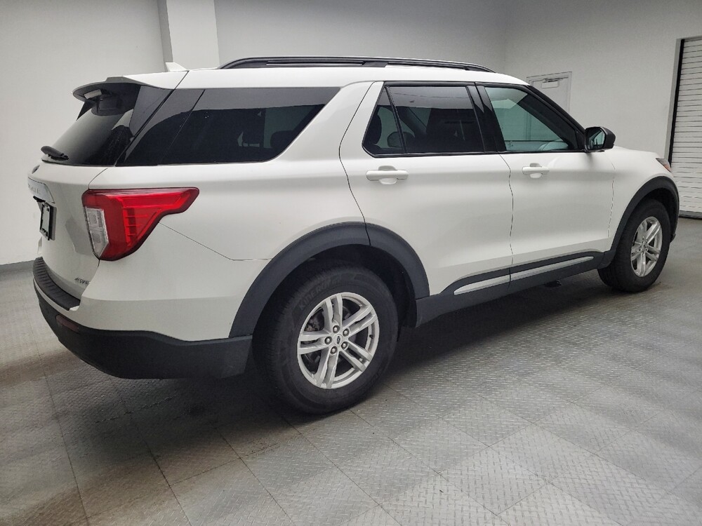 2022 Ford Explorer in Eastpointe, MI 48021 - 18136998 10