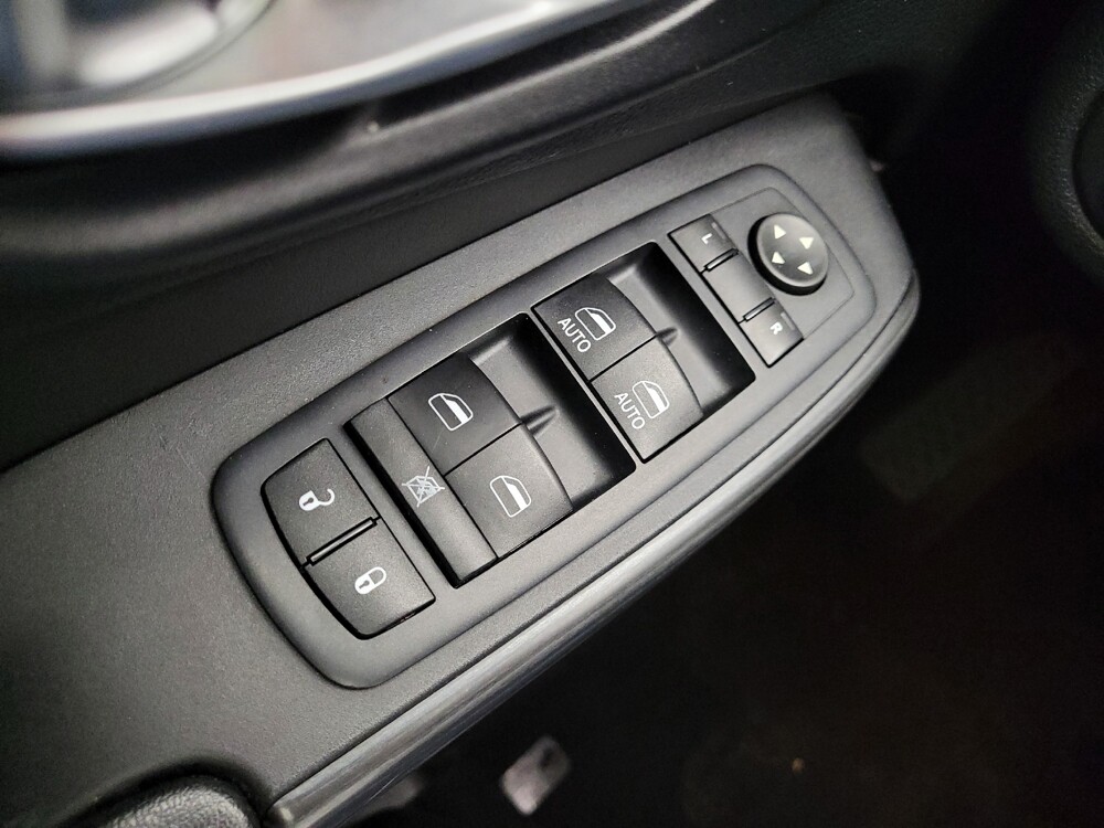 2016 Jeep Cherokee in Taylor, MI 48180 - 18136999 27
