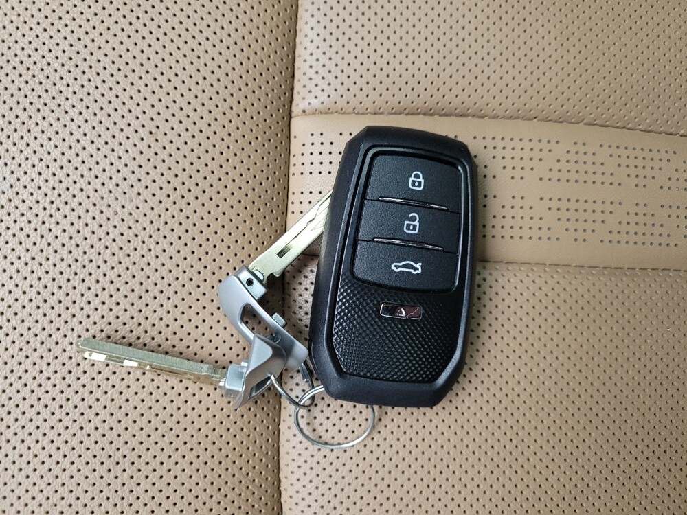 2020 Hyundai Sonata in Taylor, MI 48180 - 18137000 32