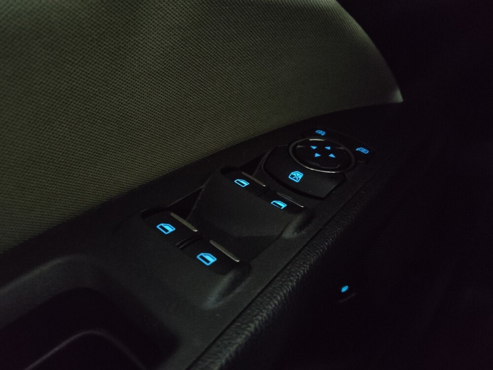 2018 Ford Fusion in Union City, GA 30291 - 18137012 27