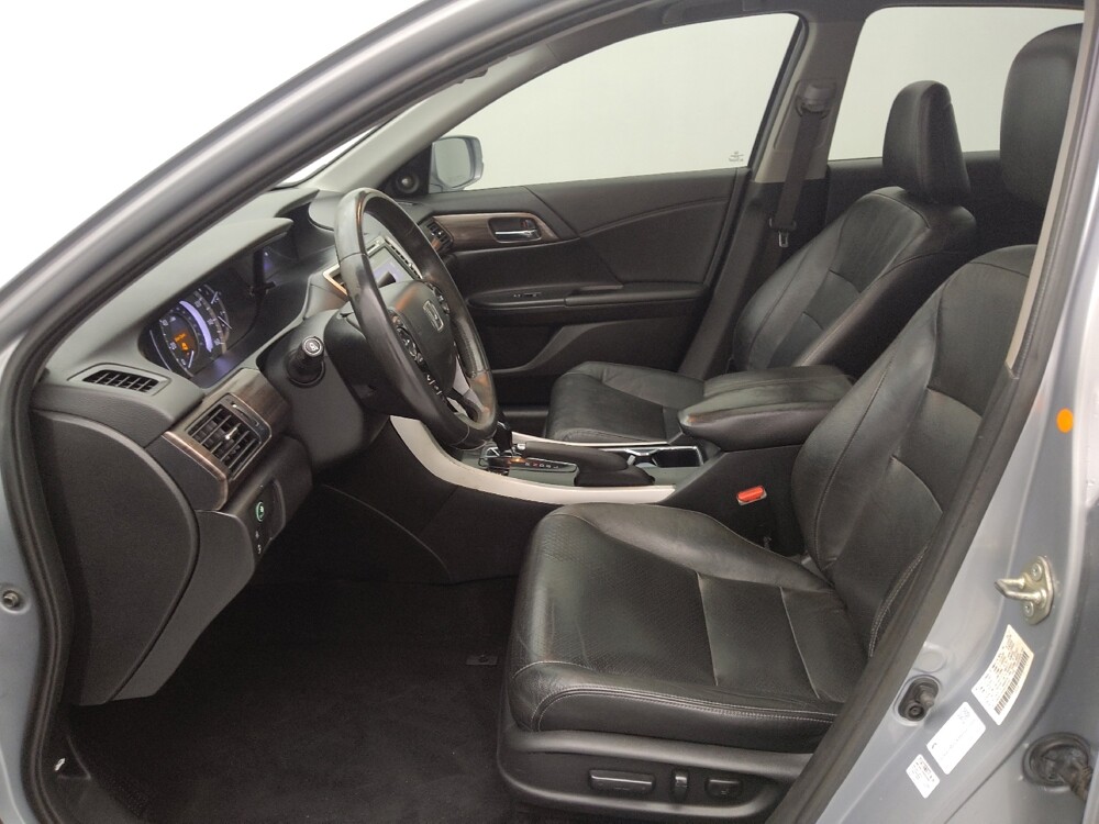 2017 Honda Accord in Independence, MO 64055 - 18137028 17