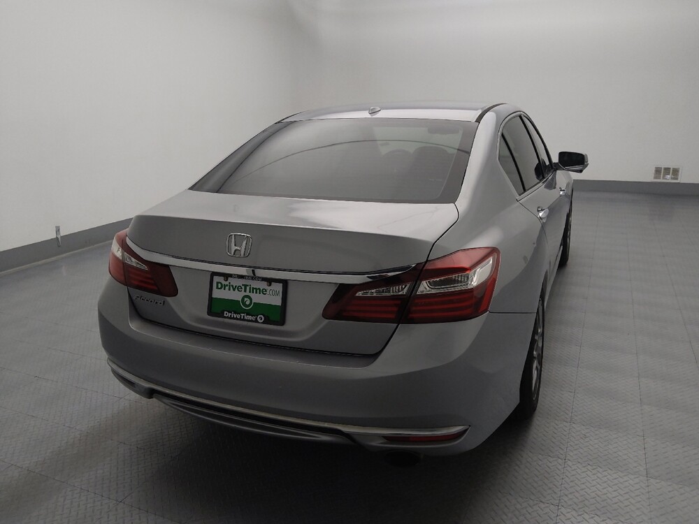 2017 Honda Accord in Independence, MO 64055 - 18137028 7