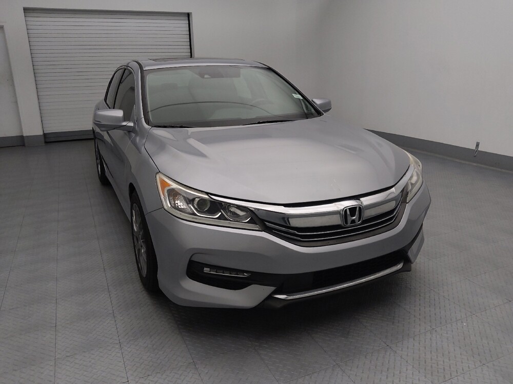 2017 Honda Accord in Independence, MO 64055 - 18137028 14