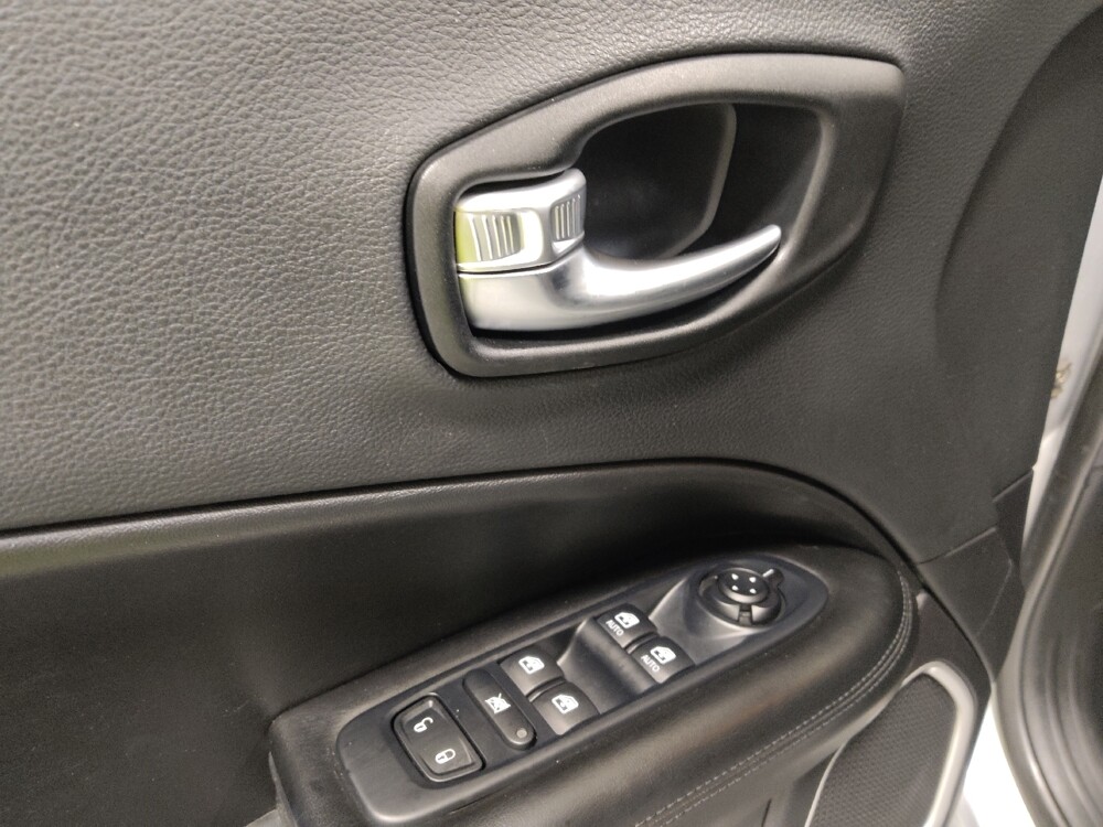 2021 Jeep Compass in Columbus, OH 43228 - 18137029 27