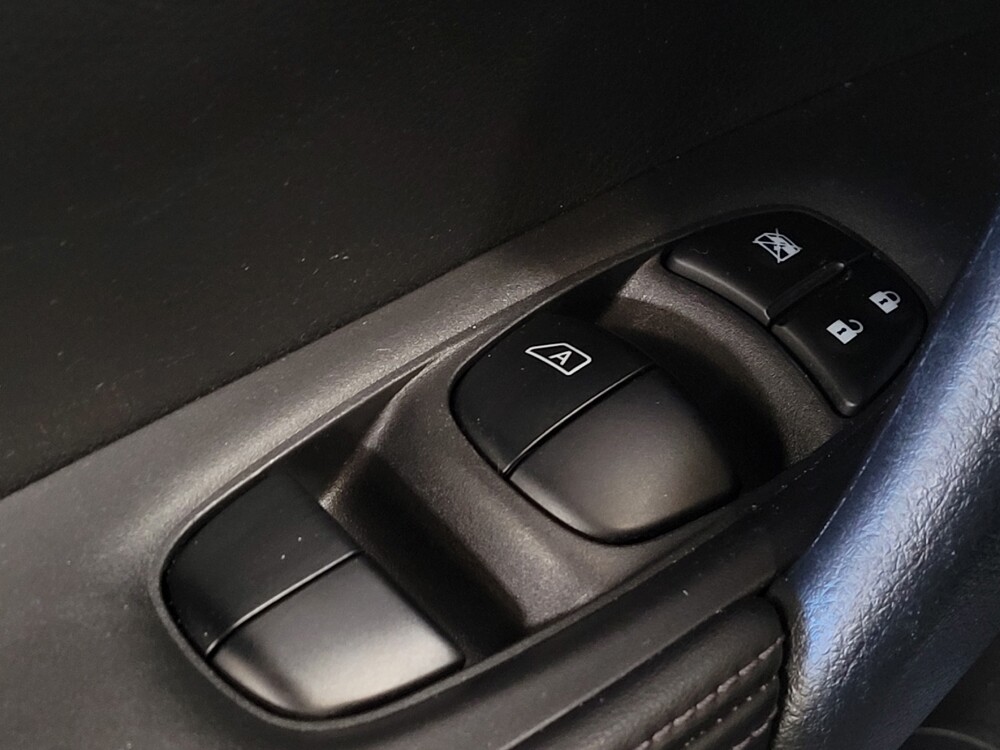 2019 Nissan Rogue in Jacksonville, FL 32210 - 18137035 27