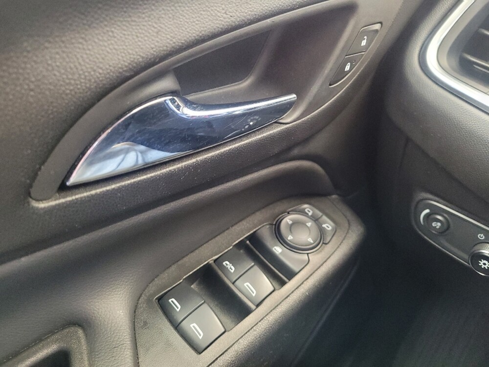 2023 Chevrolet Equinox in Maple Heights, OH 44137 - 18137063 27