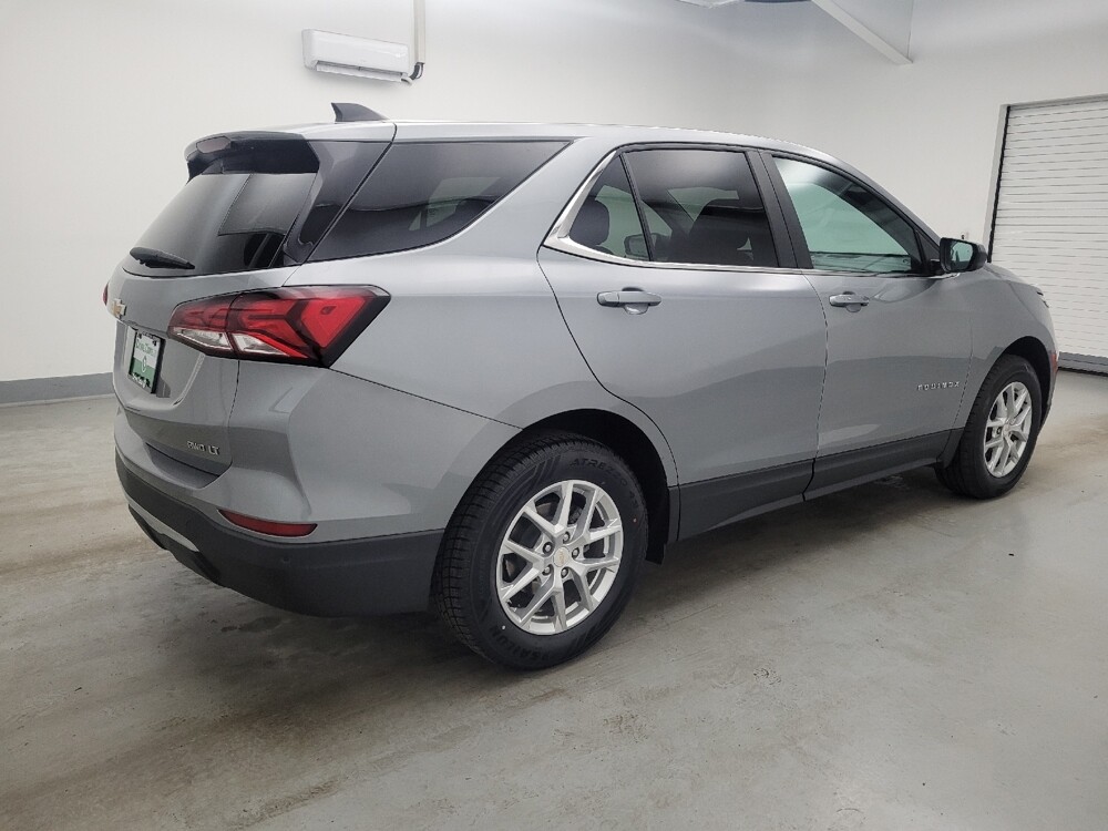 2023 Chevrolet Equinox in Maple Heights, OH 44137 - 18137063 10