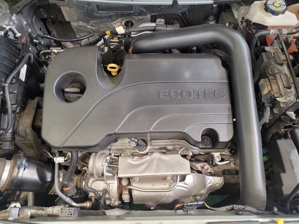 2023 Chevrolet Equinox in Maple Heights, OH 44137 - 18137063 30