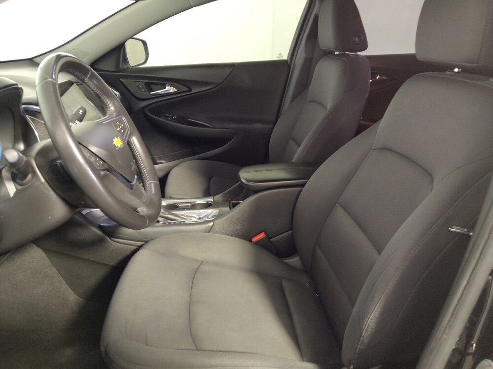 2016 Chevrolet Malibu in Midlothian, IL 60445 - 18137064 17