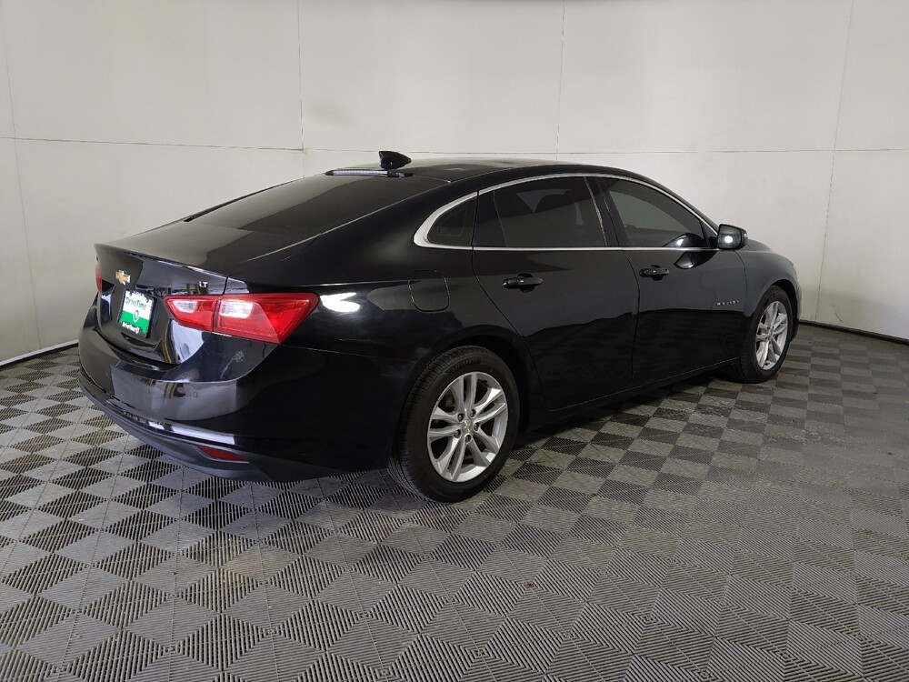 2016 Chevrolet Malibu in Midlothian, IL 60445 - 18137064 10