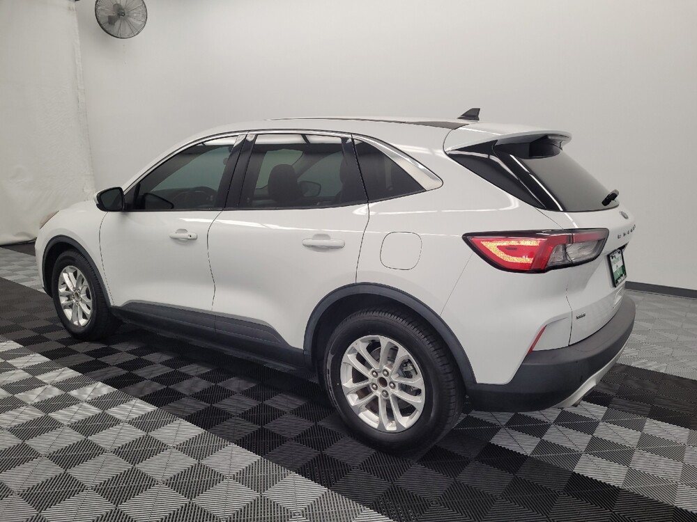 2020 Ford Escape in Houston, TX 77074 - 18137068 3