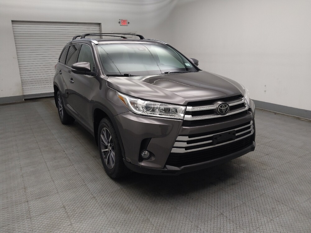 2019 Toyota Highlander in Midlothian, IL 60445 - 18137080 13