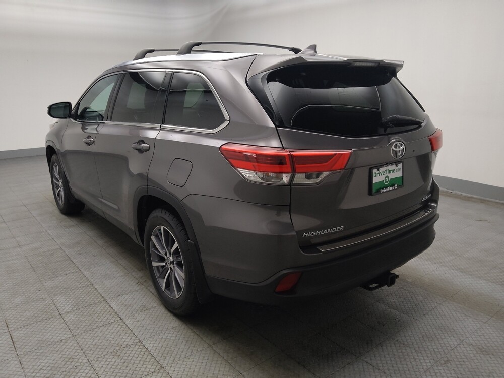 2019 Toyota Highlander in Midlothian, IL 60445 - 18137080 5