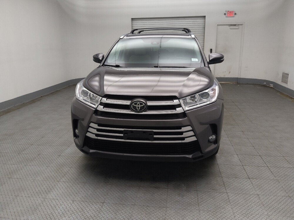2019 Toyota Highlander in Midlothian, IL 60445 - 18137080 15