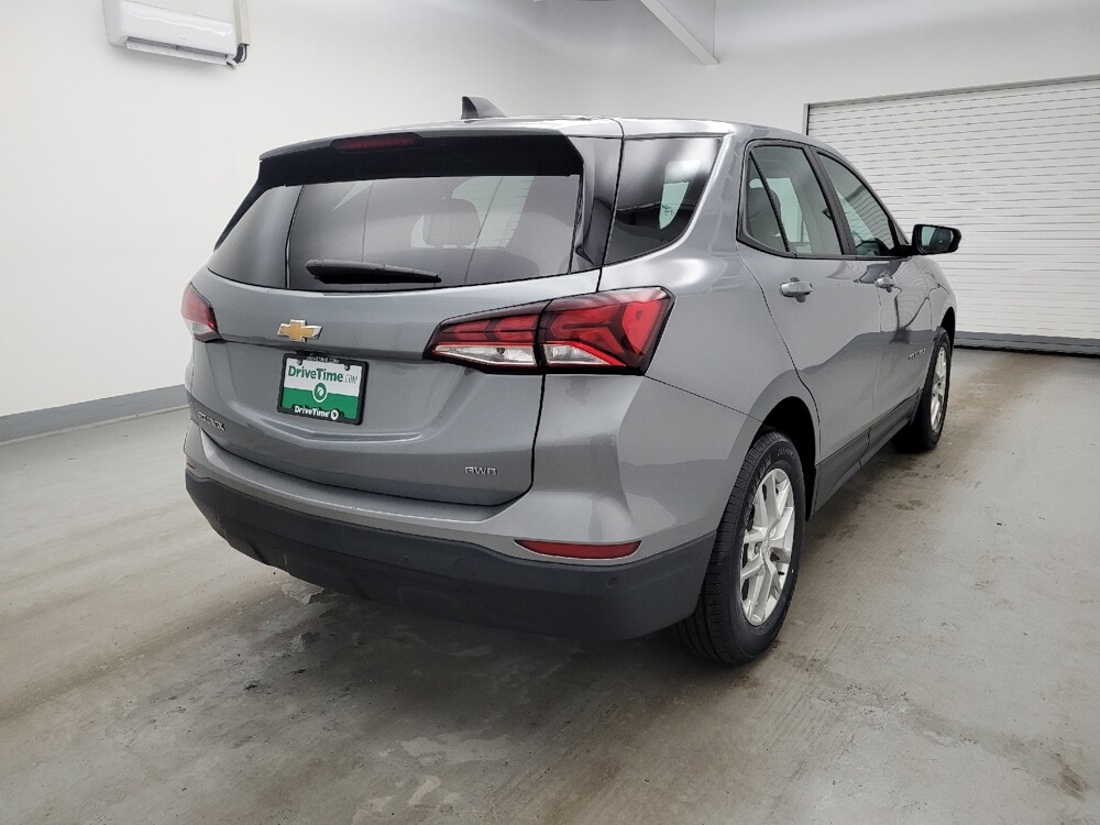 2023 Chevrolet Equinox in Maple Heights, OH 44137 - 18137087 9
