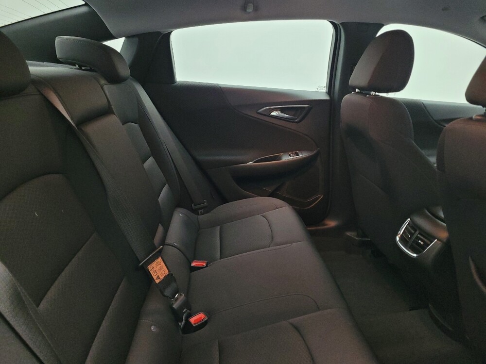 2023 Chevrolet Malibu in Maple Heights, OH 44137 - 18137088 19