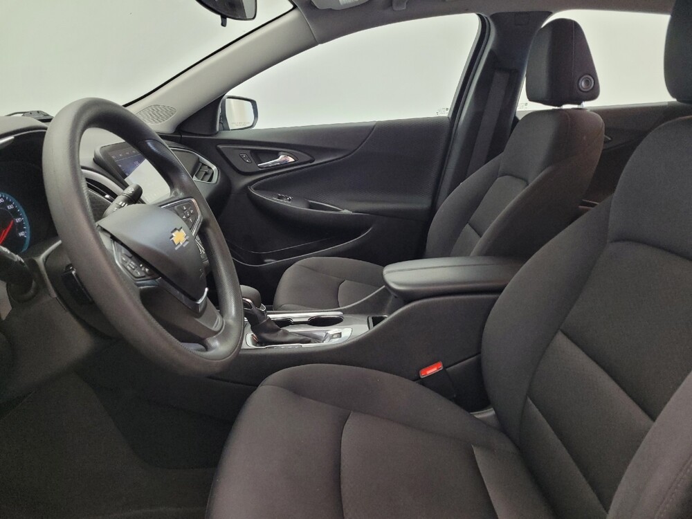 2023 Chevrolet Malibu in Maple Heights, OH 44137 - 18137088 17