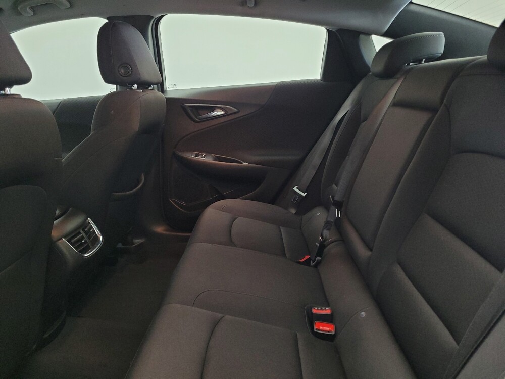 2023 Chevrolet Malibu in Maple Heights, OH 44137 - 18137088 18